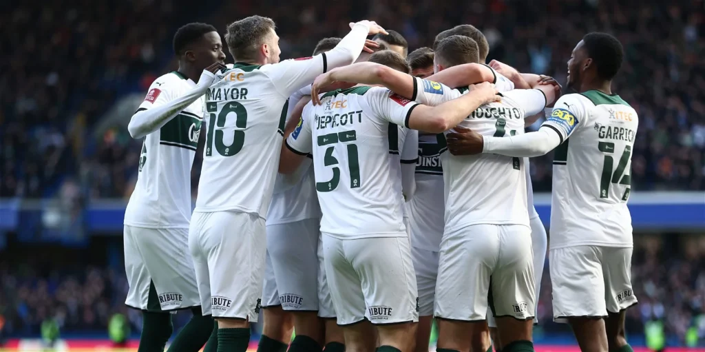 Tention In Plymouth Argyle: The contracts of four Plymouth Argyle players expire this summer.