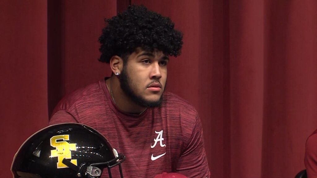 Alabama News: Kadyn Proctor, formerly of Alabama as an offensive tackle, announces his commitment to Iowa from the transfer portal.