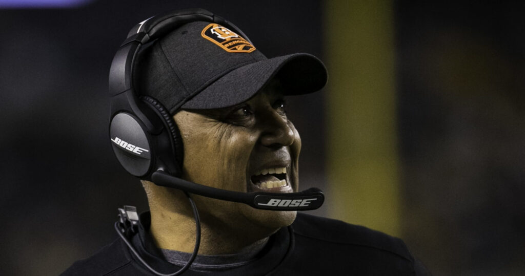 SHOCKING NEWS: Marvin Lewis, the former head coach of the Bengals, is anticipated to join the coaching staff of the Las Vegas Raiders.