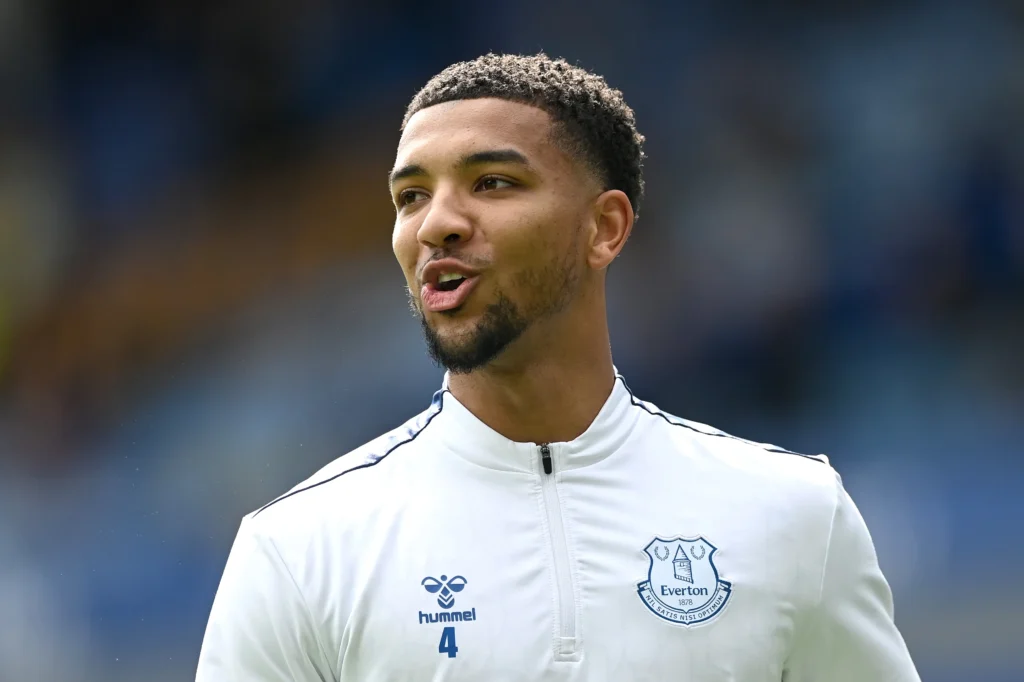 Everton News Today: Southampton manager Martin is uncertain about retaining Everton defender Holgate.