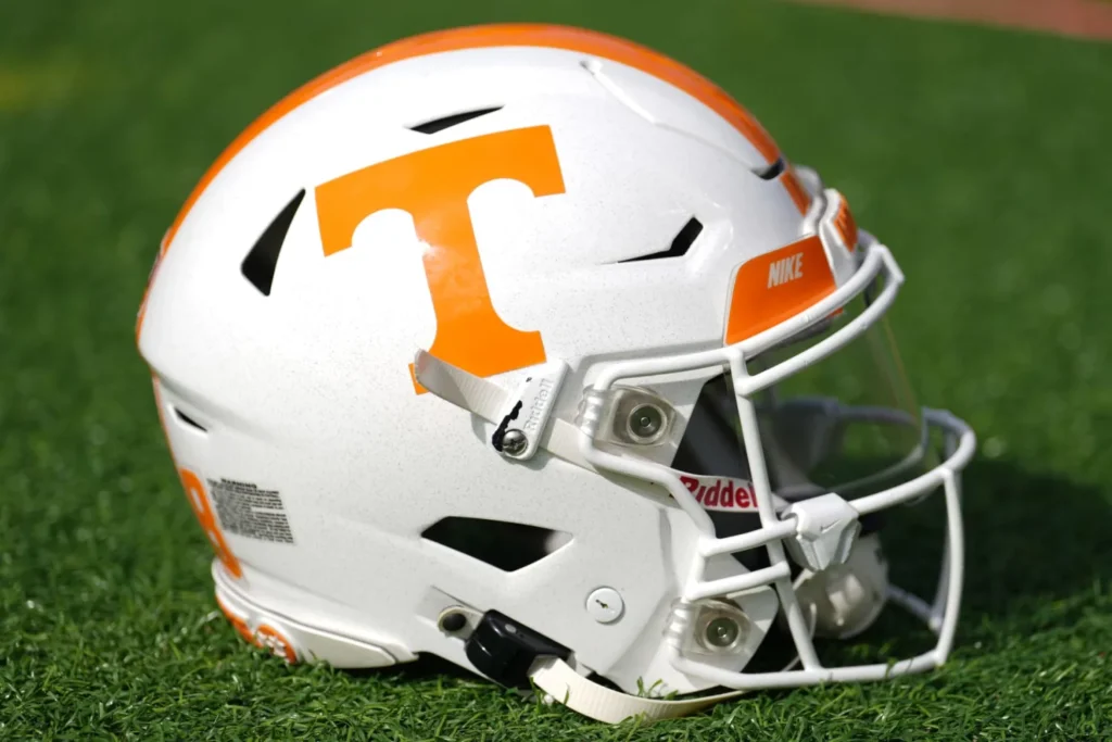 Huge Setback or Dodged Bullet? Three-star cornerback from Carrollton, Georgia Announce His Decommitment from Tennessee.