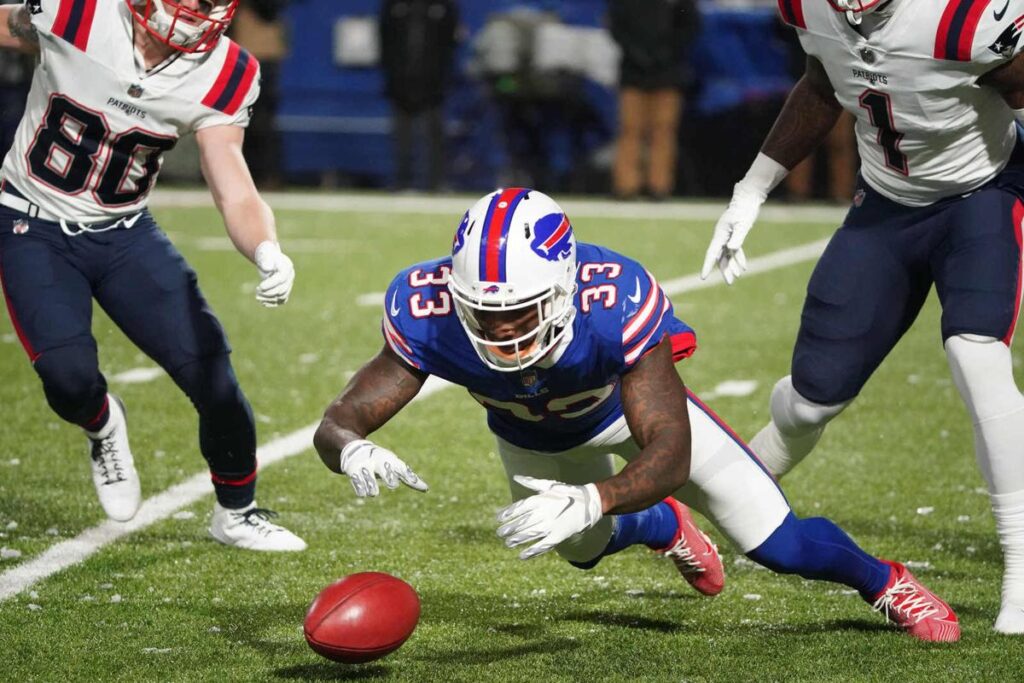 “Former Bills Defensive Back Siran Neal Signs One-Year Deal with Miami Dolphins”