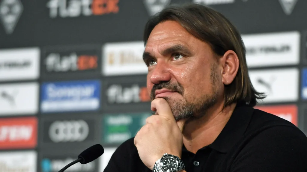  DAIYLY REPORT: Daniel Farke is expected to seek a new full-back during the upcoming summer transfer window..