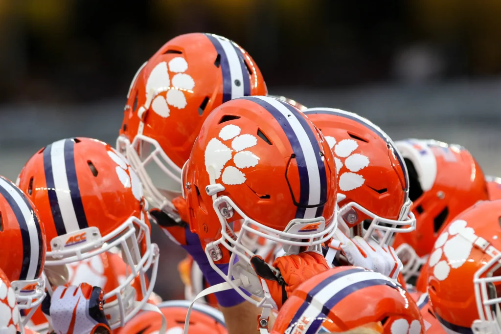 New Update: The Clemson Tigers remain active on the recruiting trail, focusing on extending offers for their 2026 recruiting class.