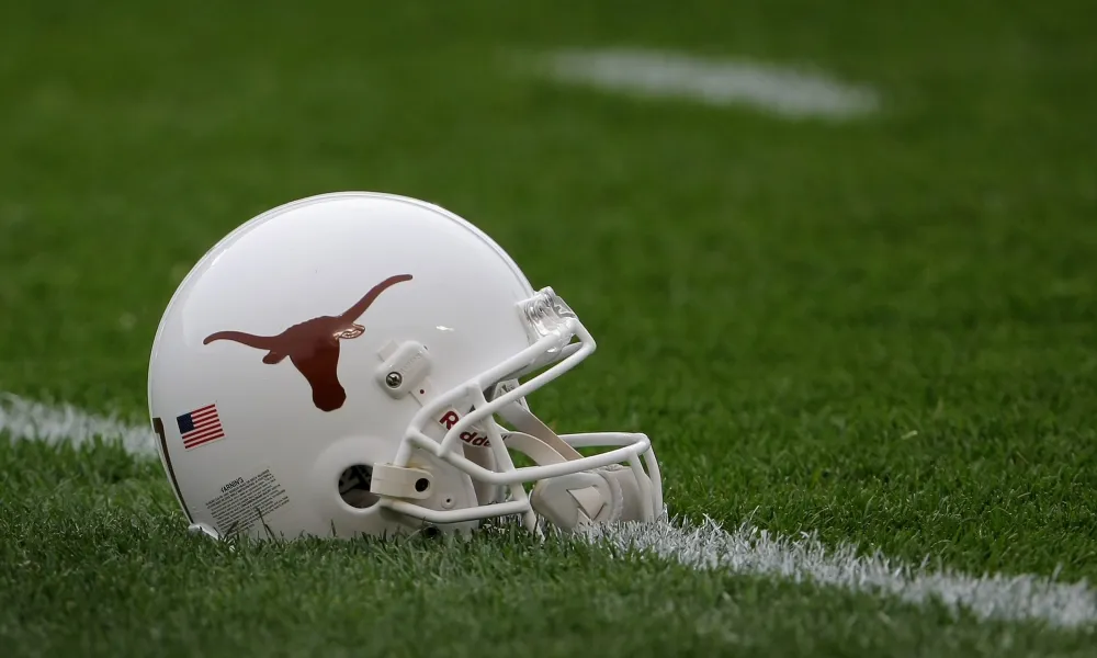 Texas Update: The Oregon Ducks’ 2025 Recruiting Class Experienced a Setback When Their Four-star Defensive Lineman Committed To The Texas Longhorns.ir