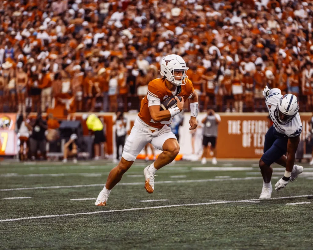 Daily Report: One of the most highly anticipated quarterback in Texas prospects in recent years made his collegiate starting debut on Saturday night.