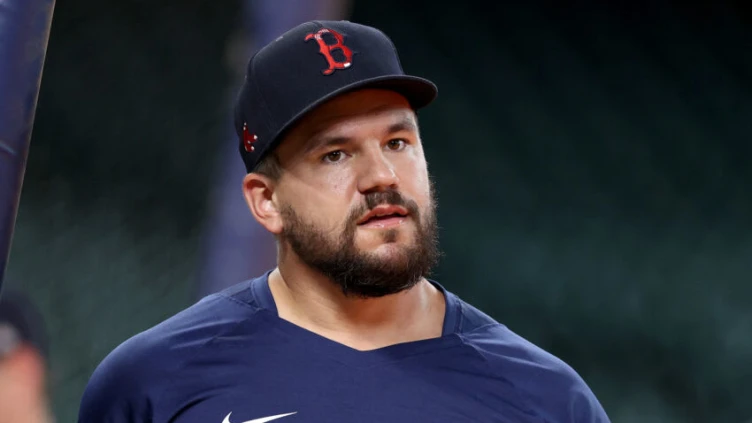 Emotional Twist: Kyle Schwarber’s appearance as the guest picker on ESPN’s College GameDay this weekend has been canceled due to an inappropriate speech directed at a respected MLB legend.