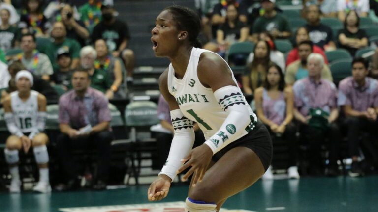 Hawaii_volleyball_Stella_CSUN_HI_0924